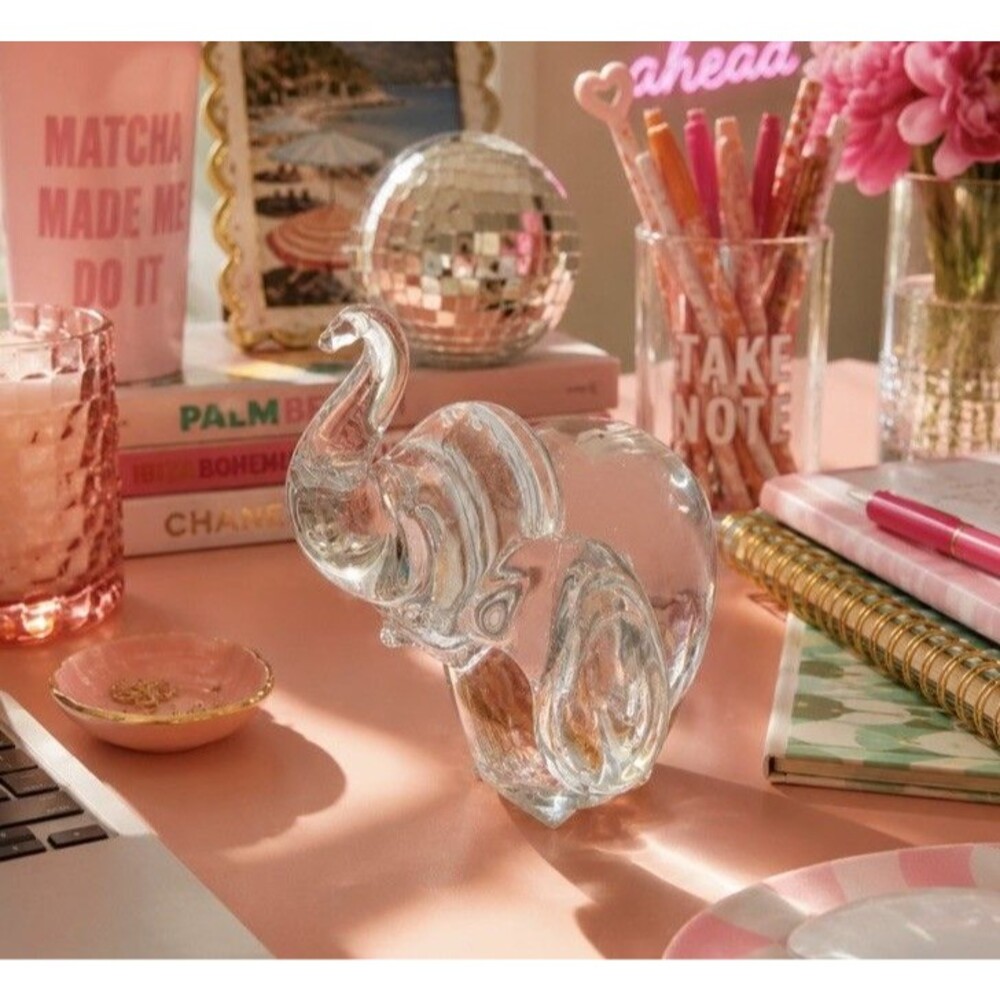 Vintage Glass Elephant Figurine Paperweight, Exquisite Mouth Blown
